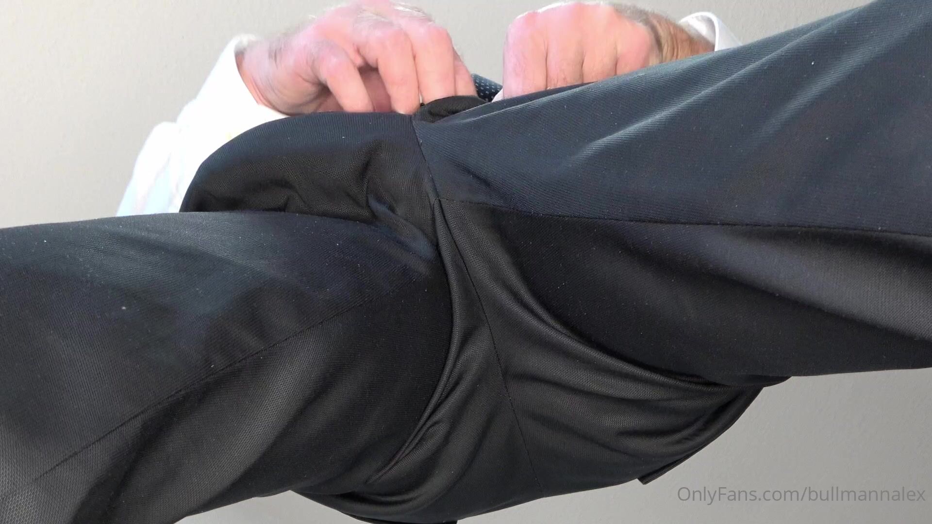 OnlyFans - Alex Bullmann - gay porn video (165)